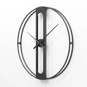 Horloge murale capsule noire attrayante pour salon et chambre à coucher, horloge suspendue en métal décorative de luxe pour couloir et cadeau de mariage - Product Image 2