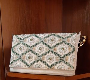 À PROPOS DE LA BRODERIE SACS UNIQUES MEILLEURS Style Bohème Broderie Travail Main Embrayage Sacs Sacs Fantaisie Design Doublure En Gros - Product Image 3