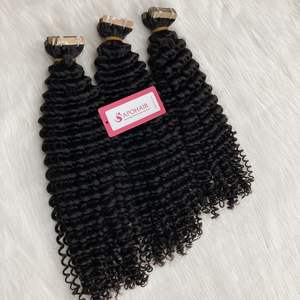 Extensions de cheveux humains normaux de bande de couleur noire vierge crue à double tirage Bande normale bouclée profonde dans les extensions de cheveux humains - Product Image 2