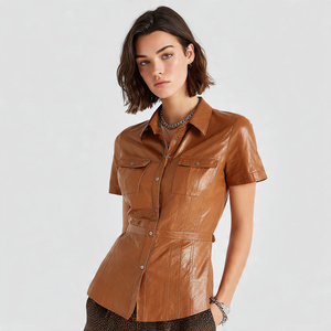 Letterman Lettre à manches courtes Tee Top Ladies Poitrine Pocket Fashion Leather Tee Shirts Women - Product Image 4