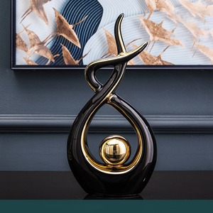 Objet de table tendance de haute qualité Sculpture décorative moderne ajoute une touche artistique élégante à tout espace de vie - Product Image 6