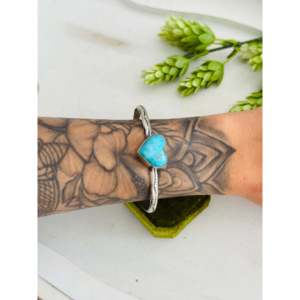 Donovan Skeets Kingman Turquoise & Sterling <b>Silver</b> Heart-Shaped <b>Cuff</b> <b>Bracelet</b>-Fashionable Accessory - Product Image 2