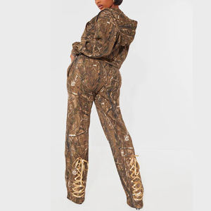 Pantalones holgados de cintura alta personalizados con cinta en la espalda Lady Real Tree Jungle Print Camo Forest Hunting Senderismo Conjuntos de chándales para mujer - Product Image 1