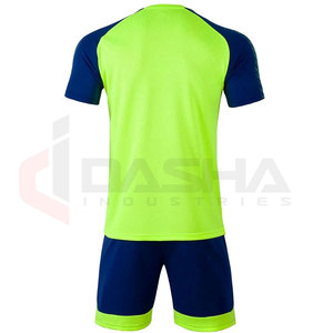 Conjunto de Uniforme de Fútbol Unisex, Transpirable, de Secado Rápido, 100% Poliéster, Colores Personalizados, Impresión Digital para Adultos, OEM al por Mayor - Product Image 2