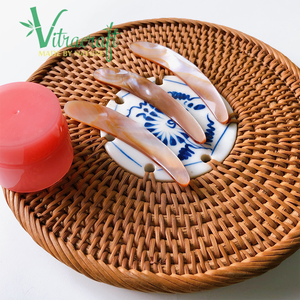 ช้อนเครื่องสำอางทำด้วยมือที่ไม่เหมือนใครทำจากหอยมุกสีชมพูธรรมชาติปลอดภัยสำหรับผิวขนาด6.5ซม. - Product Image 5