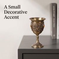 Mini Gobelet en Métal 7,5 cm, Style Vintage Floral, avec Relief de Rose et Finitions Décoratives Colorées, pour la Décoration Intérieure et les Cadeaux