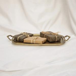 Bandeja Clásica Premium con Acabado Dorado y Asa de Diseño, Elegante Vajilla para el Hogar, para Fiestas y Exhibición, de la India - Product Image 4