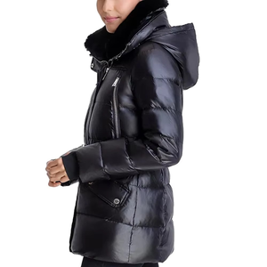 Veste d'hiver chaude pour femmes Nouvelle mode tendance Conception personnalisée pour l'extérieur Logo personnalisé - Manteau matelassé Couleur noire Confortable - Product Image 3