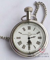 Horloge de poche nautique moderne en laiton plaqué or poli, faite à la main, avec longue chaîne, thème marine, marine royale, objet de collection, cadeau, longue durée de vie
