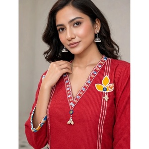 Conjunto de 3 Piezas para Mujer, Estampado Rojo, Algodón, Cuello en V, Transpirable, Estilo Palazzo, con Dupatta, Elegante, Diseño Tradicional Indio, Moda de Verano - Product Image 2