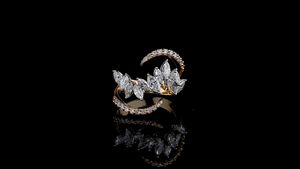 Anillo de Diamante Cultivado en Laboratorio con Corte Marquesa de Lujo en Oro Rosa y Blanco |   Joyería de Boda Personalizada - Product Image 2