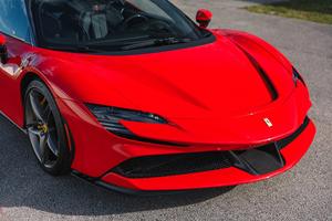 La Mejor Opción Económica 2023: Ferrari SF90 Stradale Asseto Fiorano - Product Image 2