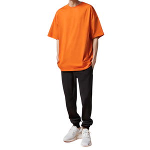 Personnalisation T-shirts Blanc Noir T-shirt de qualité supérieure: Votre essentiel de tous les jours en coton de qualité fabriqué en Turquie - Product Image 6