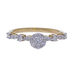 Elegante anillo de diamante natural de oro amarillo de 14 quilates Centro de halo de racimo redondo con banda de configuración de punta de diamantes redondos graduados - Product Image 1