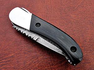 Couteau pliant de haute qualité pour la chasse et le camping en plein air avec manche en corne de taureau, couteau tactique de survie en plein air en gros - Product Image 3