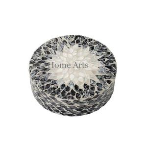 Boîte à bijoux de conception admirable, couleur noir et blanc, en bois et nacre, forme ronde, en gros - Product Image 4