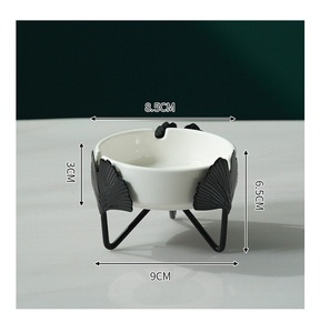 Vente de gros Cendrier métal de qualité supérieure pour comptoir de table Cendrier à cigarettes pour hôtel restaurant bureau à domicile intérieur extérieur - Product Image 1