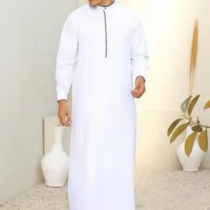 Robe nArab Moyen-Orient Hommes Jubba 2025 Vente en gros directe d'usine Vêtements islamiques Robe musulmane Juba pour hommes Service OEM - Product Image 1
