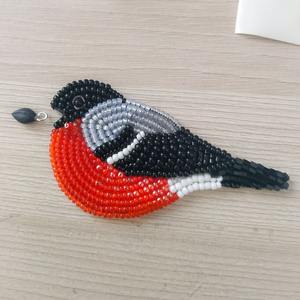 Breloque de sac en cristal perlé en forme de fraise avec boucle en nacre, fait main, imperméable, écologique - Product Image 1