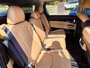 Car-ni-val Sedán 2025 Automático con Batería de Litio, Asientos de Tela, Interior Oscuro, Tracción Delantera, Volante a la Izquierda, Euro VI, Económico - Product Image 2