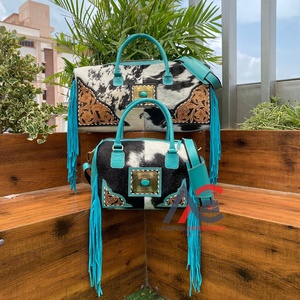 2025 mejor moda nuevo diseño almacenamiento manual personalizado deporte cuero de vaca pequeño y grande bolsas de viaje de lona conjunto combinado para mujer - Product Image 1