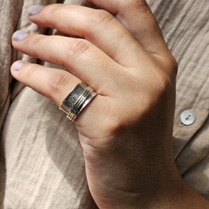 Three-Band Silver Gemstone Spin <b>Ring</b> with Flower Texture for Weddings and Parties - Product Image 1