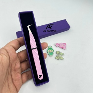 Nueva Colección Profesional de Pinzas para Pestañas de Última Tendencia, Pinza para Pestañas en Forma de Corazón de 90 Grados, Pinza para Pestañas con Logotipo Personalizado de Acero Inoxidable - Product Image 1