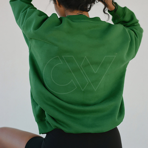 Sudadera de invierno al por mayor para mujer, de manga larga, cuello redondo, informal, de ajuste holgado, para entrenamiento, con logotipo frontal tipo insignia - Product Image 5