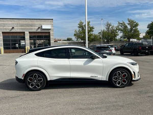 ใช้2021 f*ord Mustang Mach-E GT - Product Image 2