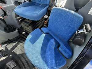 รถแทรคเตอร์ล้อหมุนในฟาร์ม T4.95ใหม่ของฮอลแลนด์110hp T1104ใหม่พร้อมห้องโดยสาร4x4wd เครื่องจักรกลการเกษตร - Product Image 6