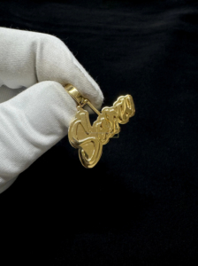 Collier personnalisé en or véritable 14 carats, fait à la main, avec plaque nominative en écriture cursive, pendentif délicat, cadeau pour lui ou elle - Product Image 3