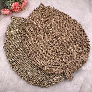Meilleur prix tapis naturel écologique en forme de feuille de jonc de mer tapis pour chambre de bébé fabriqué au Vietnam - Product Image 1