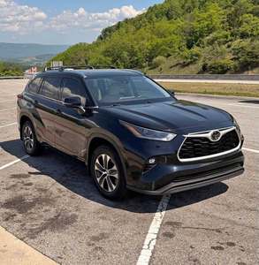 รถยนต์มือสอง ปี 2025 รุ่น Highlander XLE Turbo เกียร์อัตโนมัติ เบาะหนัง แร็คหลังคาอลูมิเนียม ยาง R19 พวงมาลัยซ้าย SUV - Product Image 1