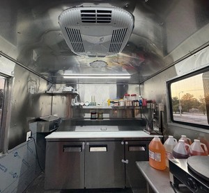 <b>Freightliner</b> MT45 Food <b>Truck</b> w/ Stainless Kitchen, Ice cream, crepes, dessert - Product Image 1