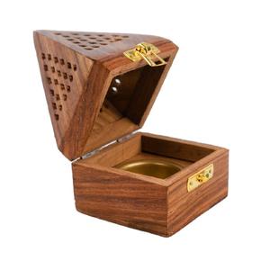 Cada pieza está hecha de madera de alta calidad diseñada para atrapar las cenizas limpiamente mientras agrega un toque rústico natural a su decoración. - Product Image 6