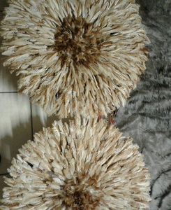 Chapeau Bamileke Juju d'Afrique de l'Ouest, style traditionnel multicolore, décoration murale en bambou pour la maison, matériau PC - Product Image 1