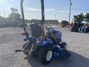 Tracteur à roues diesel 4x4 New Holland Workmaster 25S 70 CV, modèle 2023 - Product Image 6