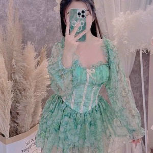 Mini vestidos de flores para mujer Verano Casual Alta calidad Odm Lavable Cada uno en bolsa de polietileno del fabricante de Vietnam - Product Image 4