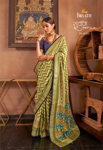 Última Patola de seda de algodón de diseño impreso Saree por Fab Zone - Product Image 3