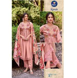 Traje de Seda Chinon Precioso, Tela Suave de Primera Calidad, Estilo Elegante, Perfecto para Ocasiones Especiales de Mujeres - Product Image 1