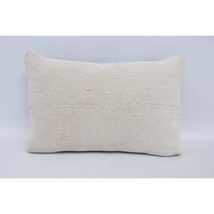 Almohada bordada Kantha de lana Beige de 16x24 pulgadas, patrón de corazón Floral Vintage tejido, estilo navideño de lujo con estampado de plantas de caramelo - Product Image 1