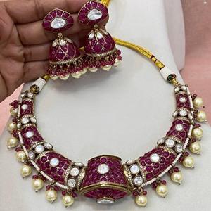 Ensemble de collier classique de qualité supérieure plaqué or avec pierres avec boucles d'oreilles pour le mariage ou la fonction Wear Collection pour les femmes - Product Image 1