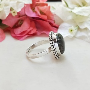 แหวนแลบราโดไรต์สไตล์โบโฮ925เครื่องประดับโบฮีเมียนทำด้วยมือทำด้วยมือทำจากเงินสเตอร์ลิงสำหรับเป็นของขวัญวันครบรอบแต่งงานของเธอ - Product Image 4