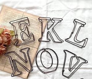 Fil de fer élégant sur pied décoratif A à Z Tous les alphabets s'unissent en couleur noire pour la décoration murale de la maison D Alphabet - Product Image 2