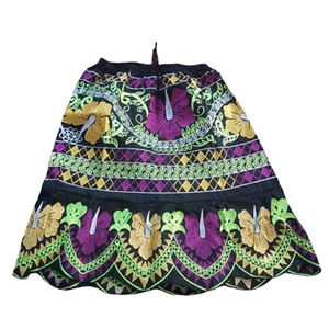 กระโปรงสั้นสไตล์ฮาวายสำหรับผู้หญิง, กระโปรงสั้นผ้าริ้วปักลายดอกไม้ดีไซน์ไมโครนีเซีย - Product Image 4