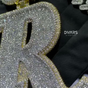 Colgante de Lujo Hip Hop para Hombre con Letra 'R' Personalizada de Moissanita Tallada, Plata 925 Certificada, Joyería Iced - Product Image 2