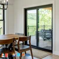 Porte coulissante de patio moderne en aluminium AMJ NFRC Csa, triple rail, verre Low-E, pour balcon, fabrication OEM, fenêtres et portes en aluminium