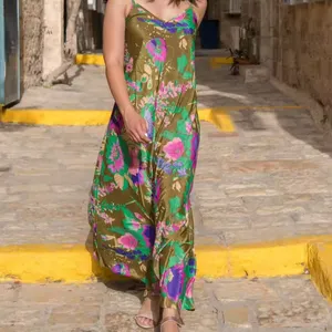 印度出口市场价格实惠的新款波西米亚连衣裙女式晚装时尚休闲连衣裙