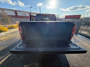 USED 2009G-Ca_n_y_on Cabina de tripulación de coche de 4 ruedas (4WD) - Product Image 3