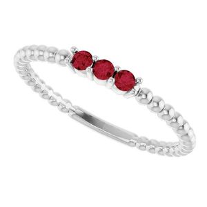 Anillo Stuller de 14KW chapado en oro con cuentas, estilo vintage y moderno, con incrustaciones de diamantes de talla princesa y forma geométrica numérica. - Product Image 5